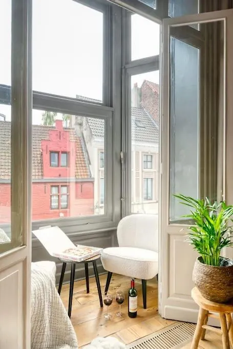 Daire Ghent'S Historic Gem - Your Perfect Hideaway